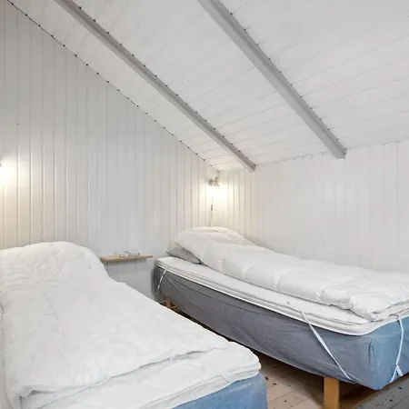 Menke - 150m From The Sea By Interhome 펜션