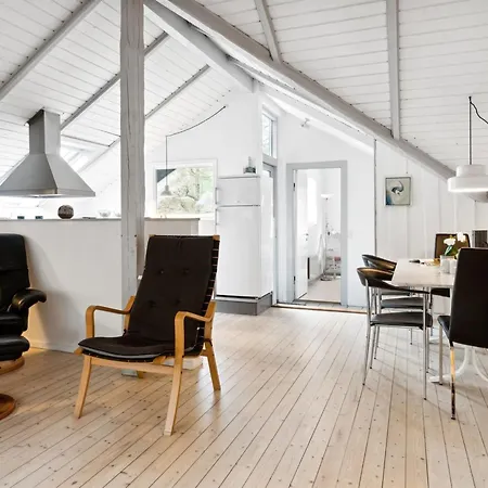 펜션 Menke - 150m From The Sea By Interhome *